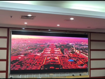 滄州省公路局6樓室內全彩P1.86安裝完成  尺寸：3.52X1.76 像素點：1892X946