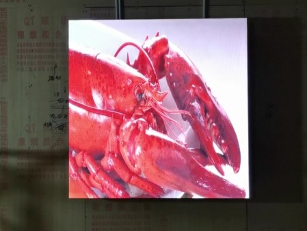 昌都荊州沙市區荊州工業園室內全彩P1.86  尺寸1.28x1.28m，像素點688x688