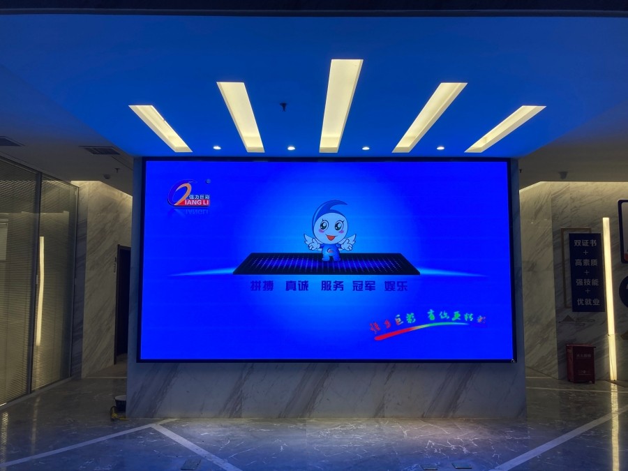 迪慶LED顯示屏元件的質量對電子顯示屏的質量影響