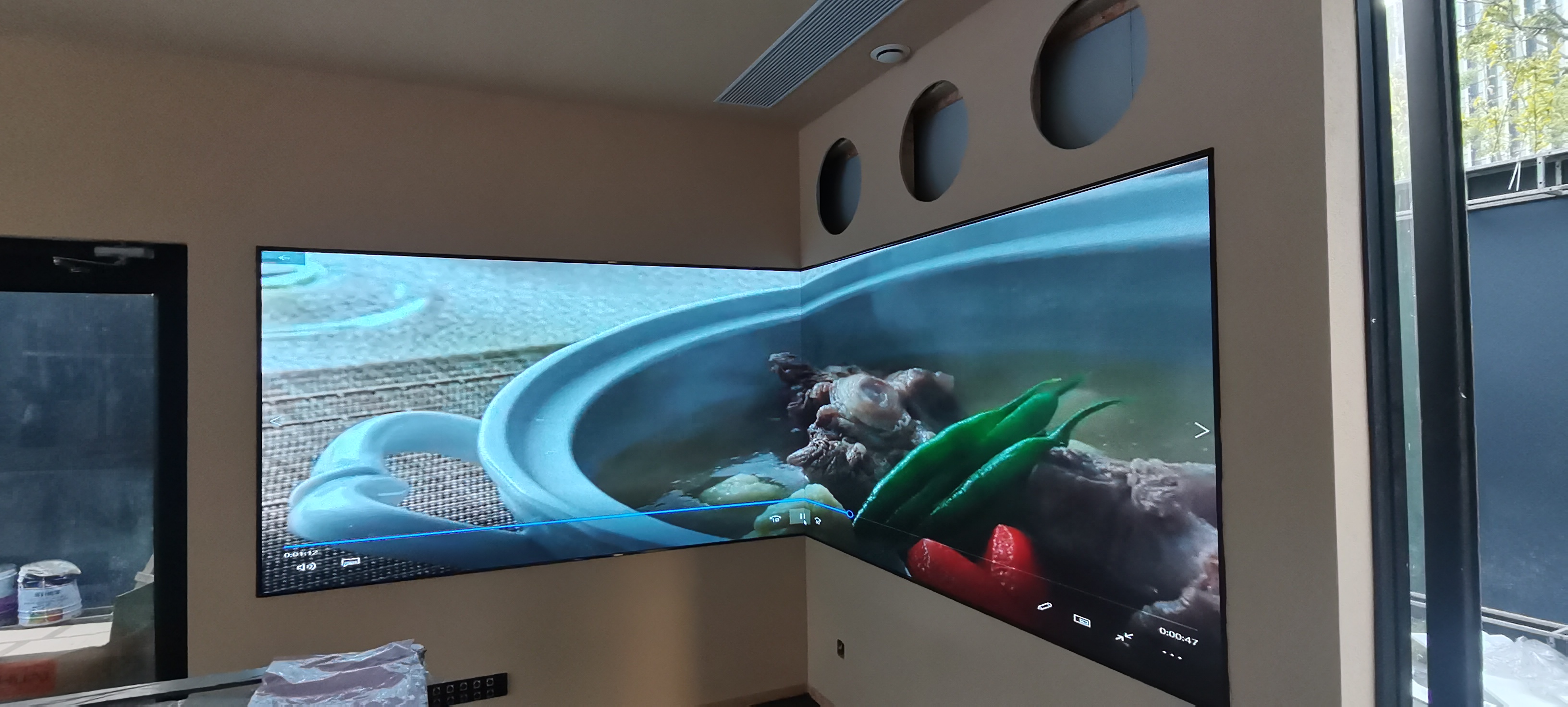 瓊海菱角湖室內全彩P2.0安裝完畢   尺寸：4.48x1.28m  像素點：2240x640